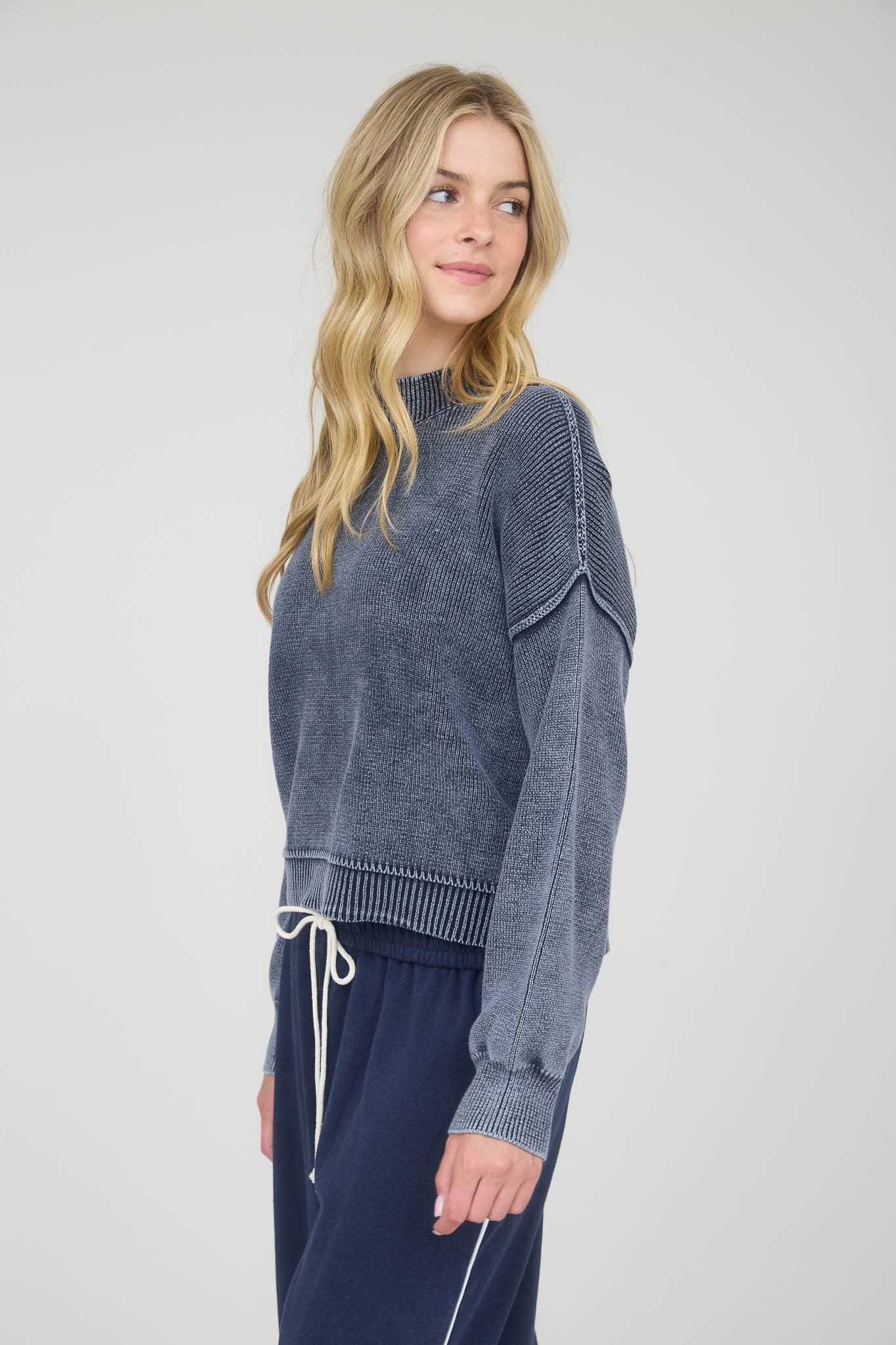 Washed Pullover