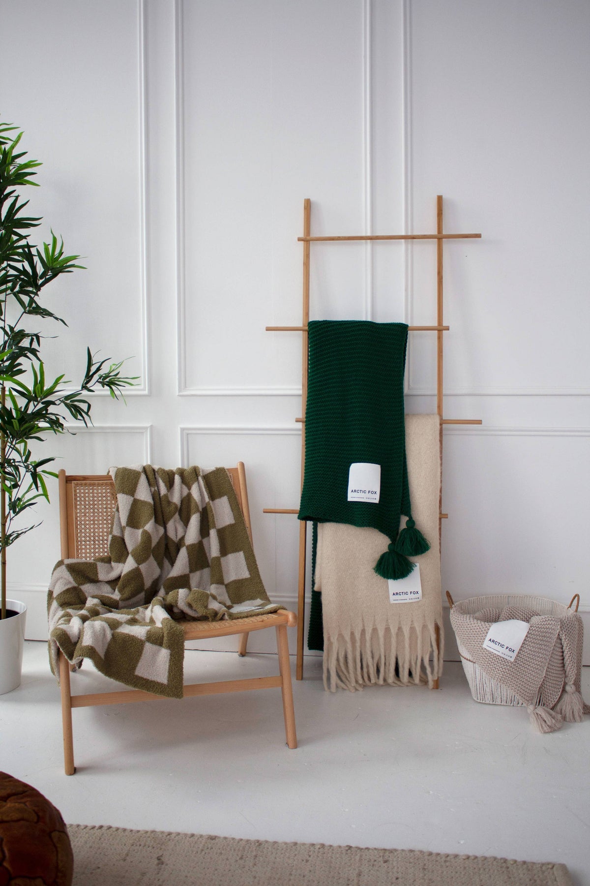 The Reykjavik Throw - Pebble Beige