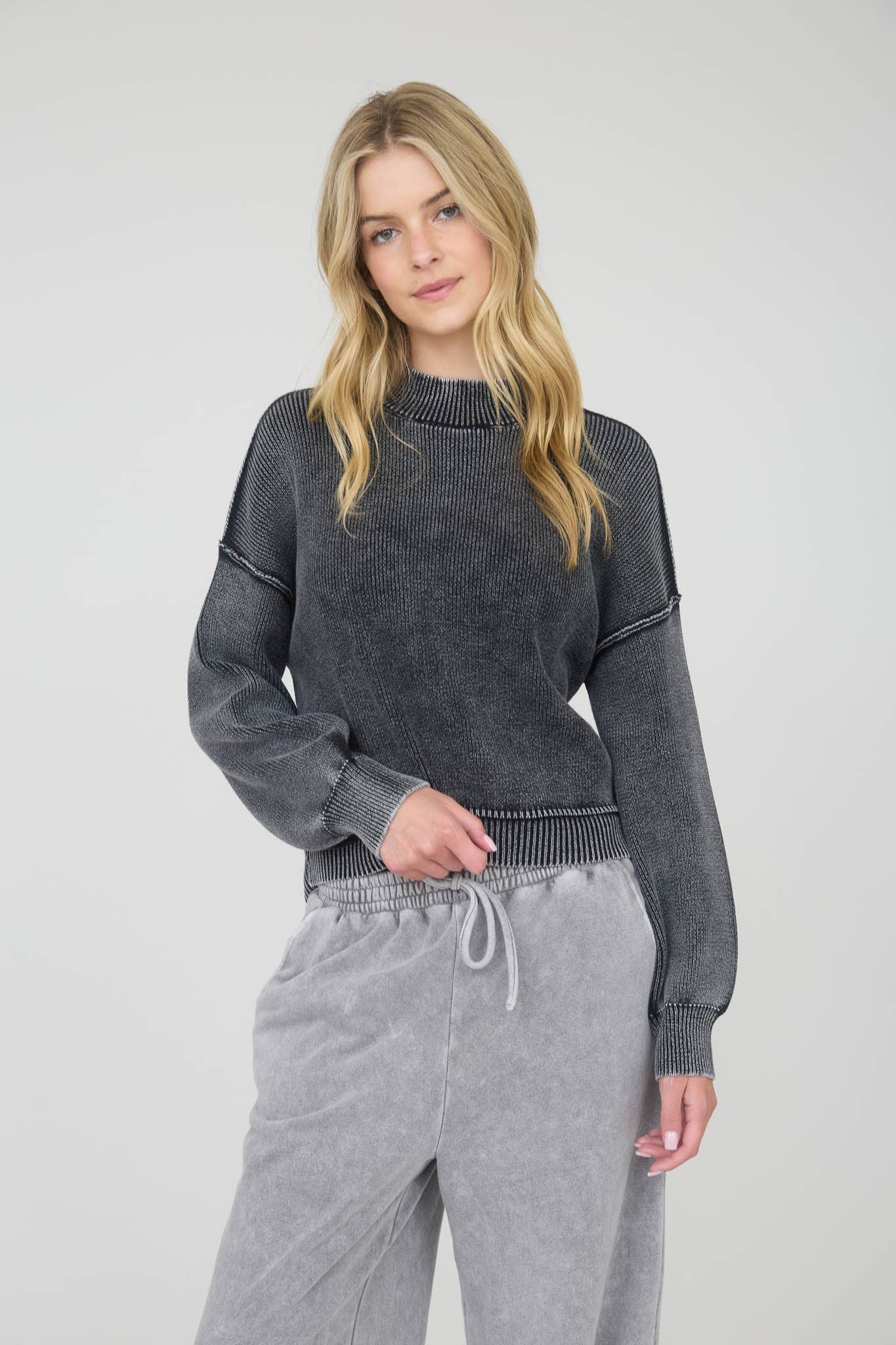 Washed Pullover