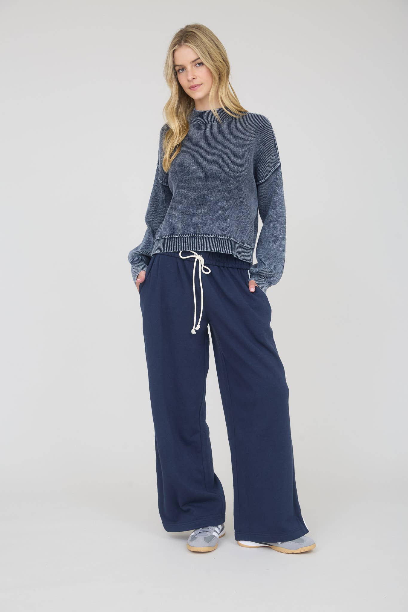 Washed Pullover